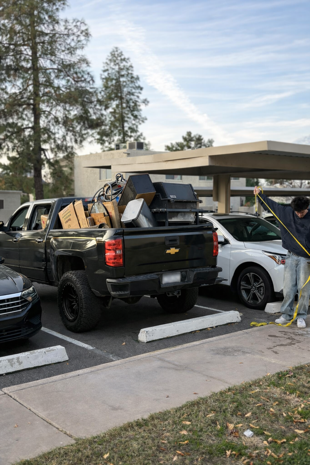 Phoenix junk removal truck hauling appliances